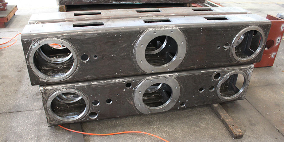 電池設(shè)備<i style='color:red'>零部件加工</i>